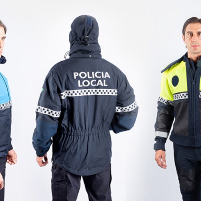 Los uniformes policiales con elementos reflectantes mejoran la seguridad de los agentes durante la noche